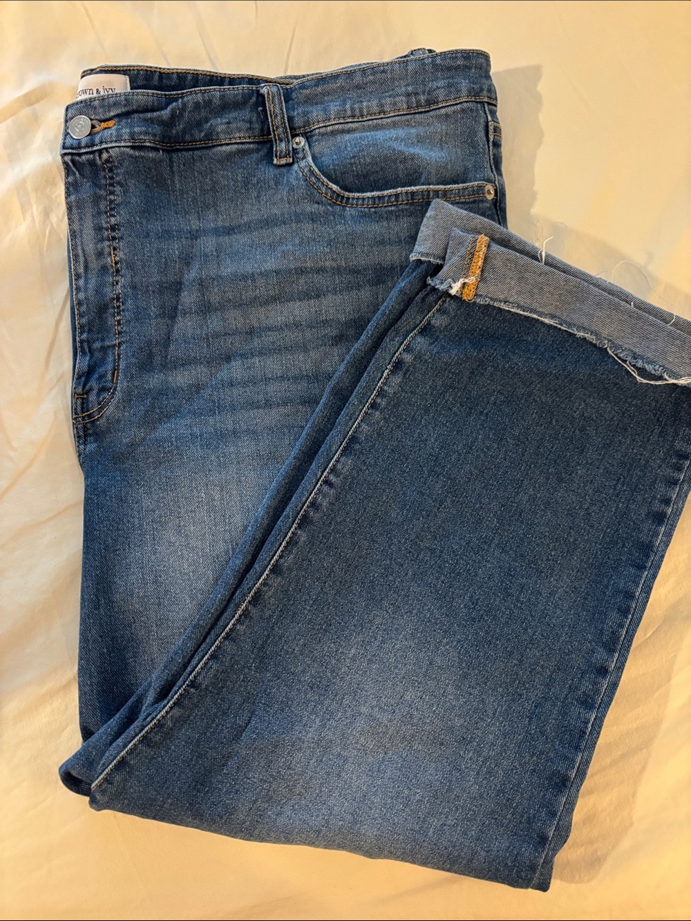 crown & ivy High-Rise Vintage Straight Cut Women's Jeans in Classic Blue